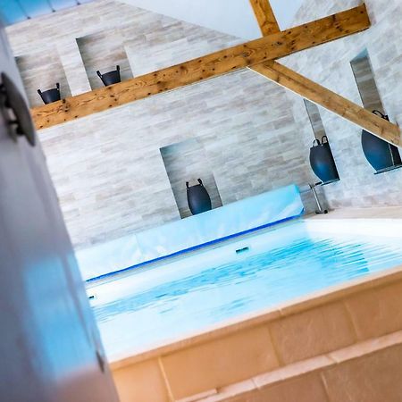 La Ferme De L'Oudon & Spa Berville  Dış mekan fotoğraf